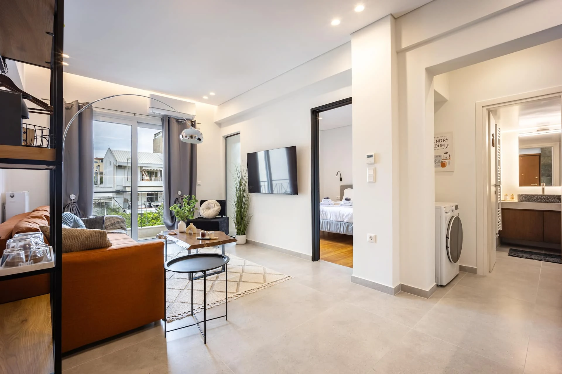 OCC Design Apartment — Σύνδεση καθιστικού και υπνοδωματίου