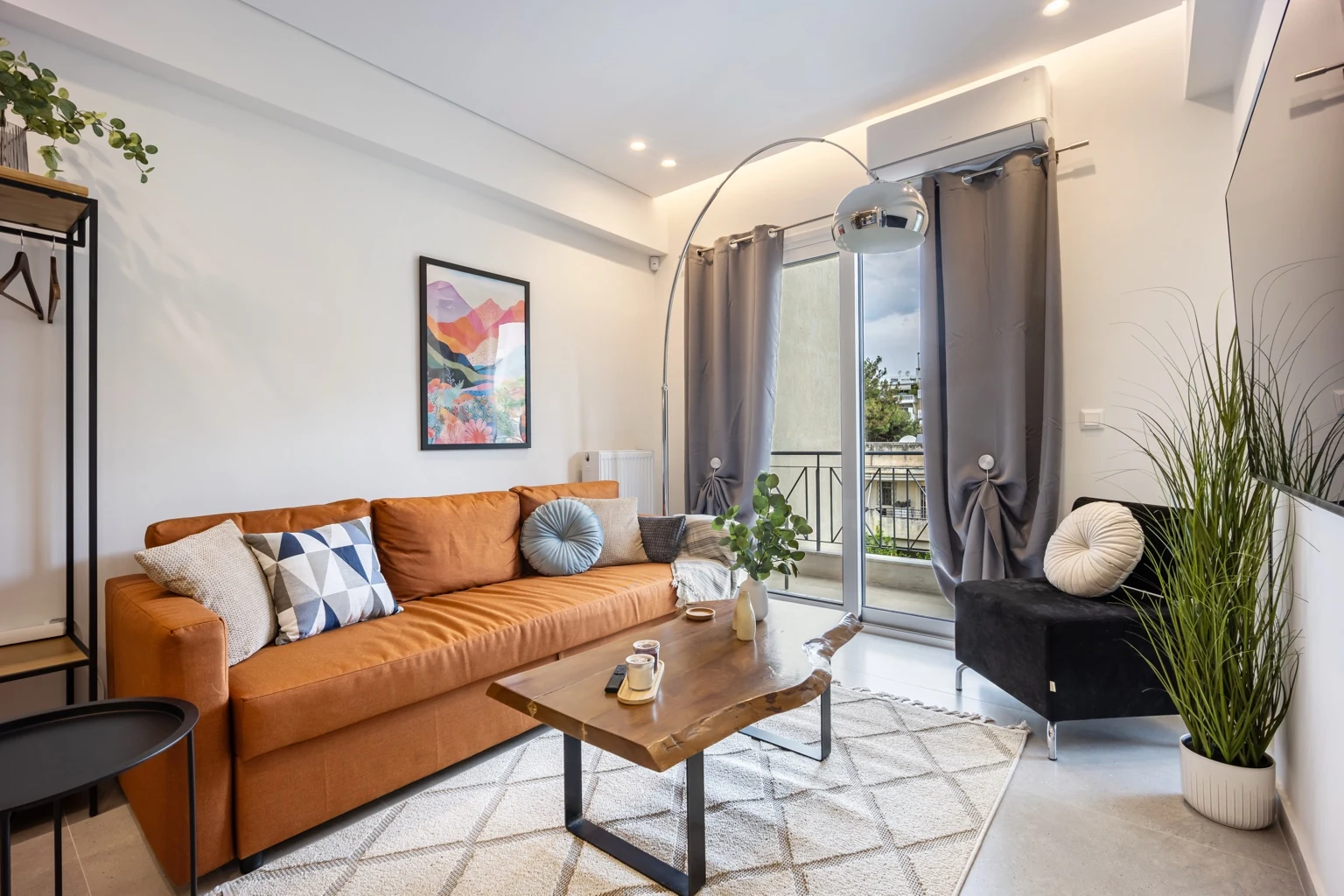 Αγία Παρασκευή Contemporary Athens Stay — καθιστικό